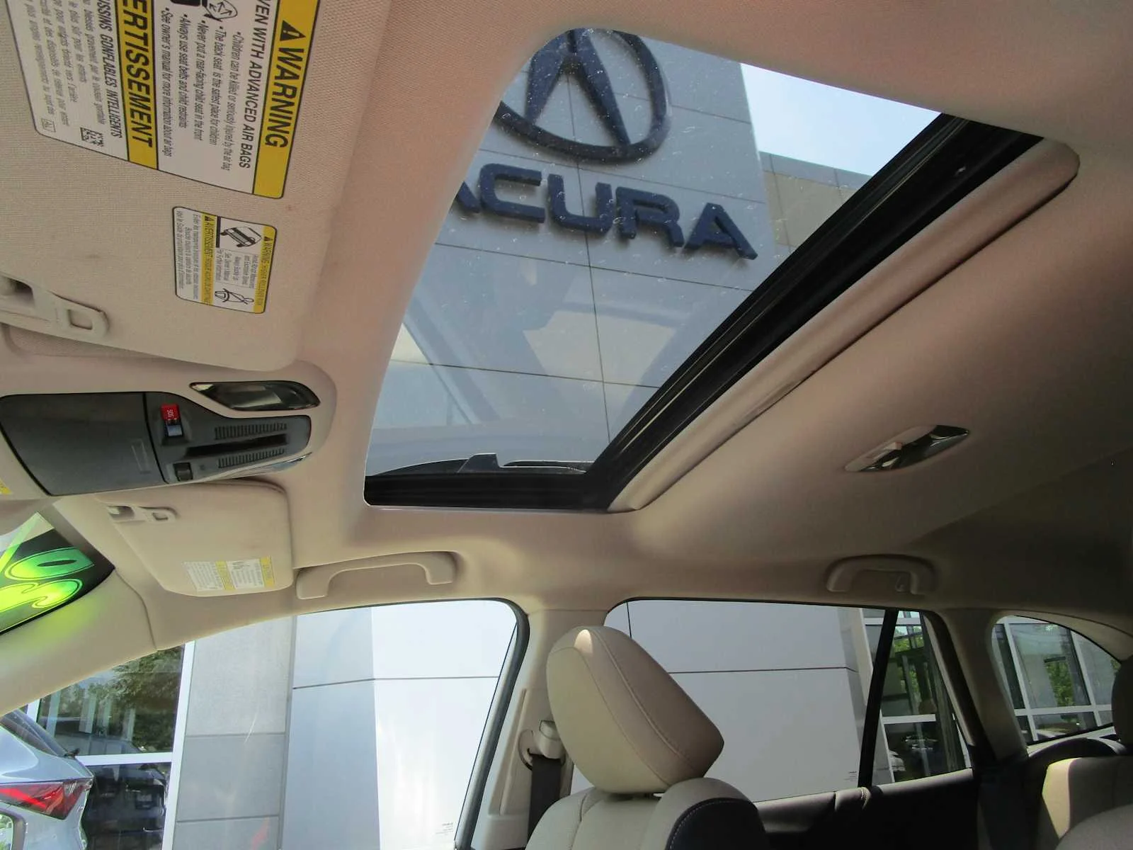 Used 2020 Crystal White Pearl Subaru Limited image 15