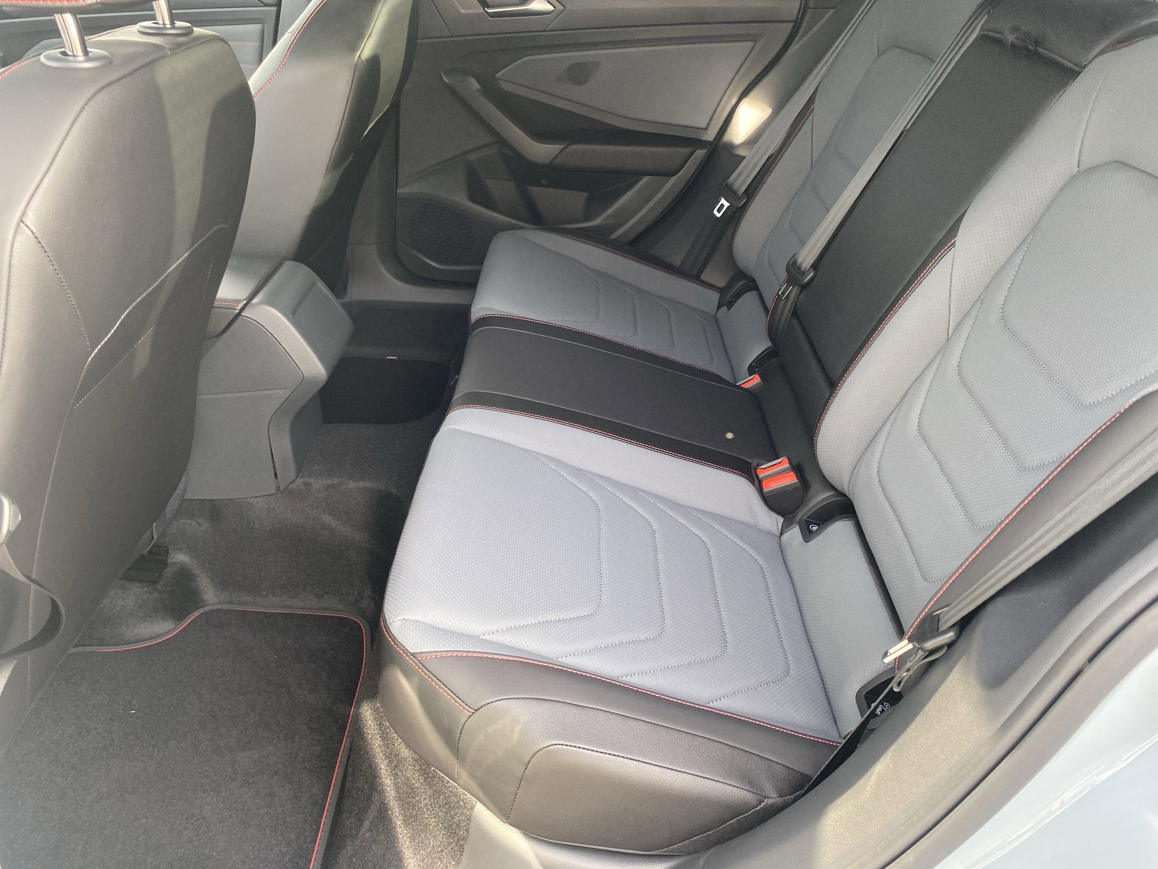 2026 Volkswagen Jetta GLI Autobahn - Photo 13