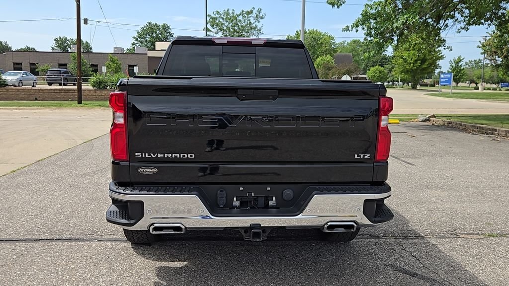 Used 2020 Black Chevrolet LTZ image 34
