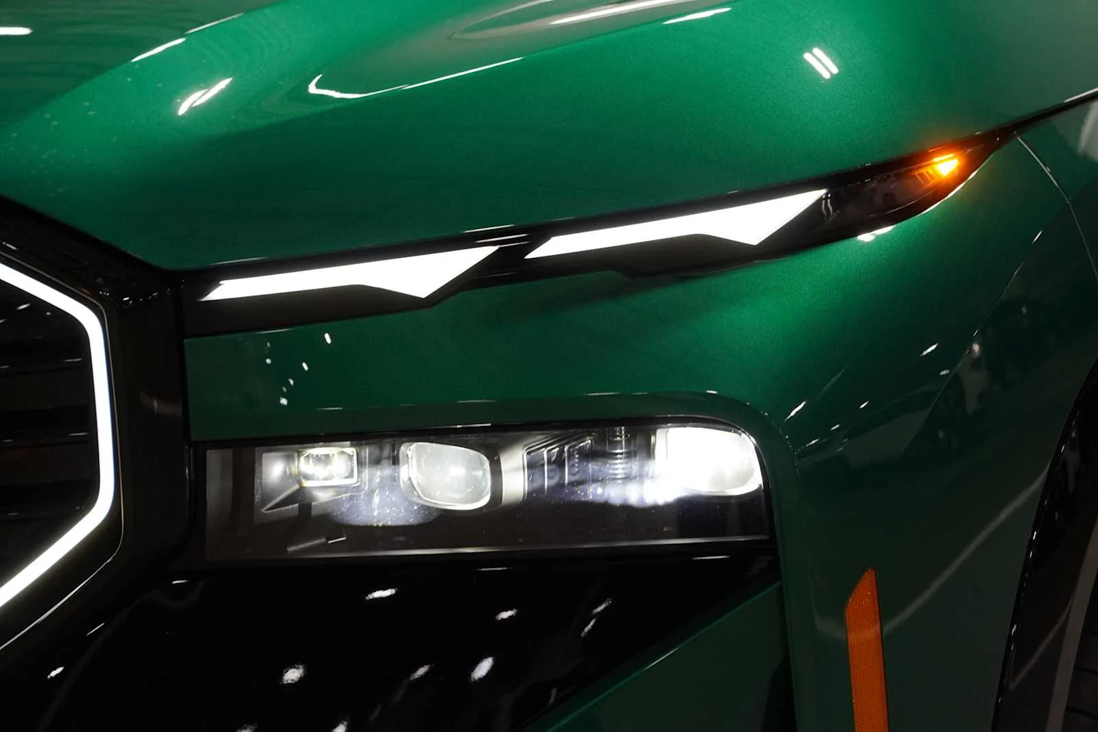 New 2026 Isle of Man Green Metallic BMW Label image 5