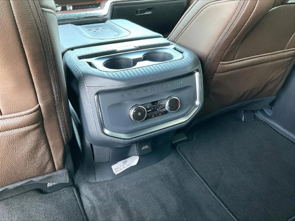 New 2027 Agate Black Metallic Ford MAX King Ranch® image 18