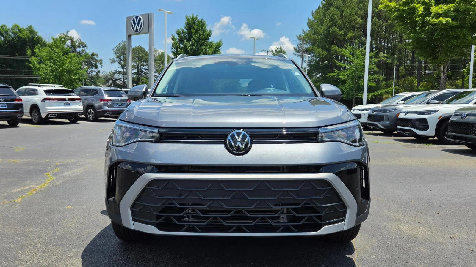 New 2026 GRAY Volkswagen SE image 8