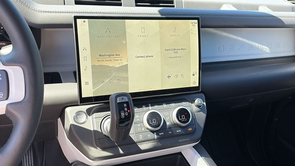 2026 Land Rover Defender X-Dynamic SE - Photo 18