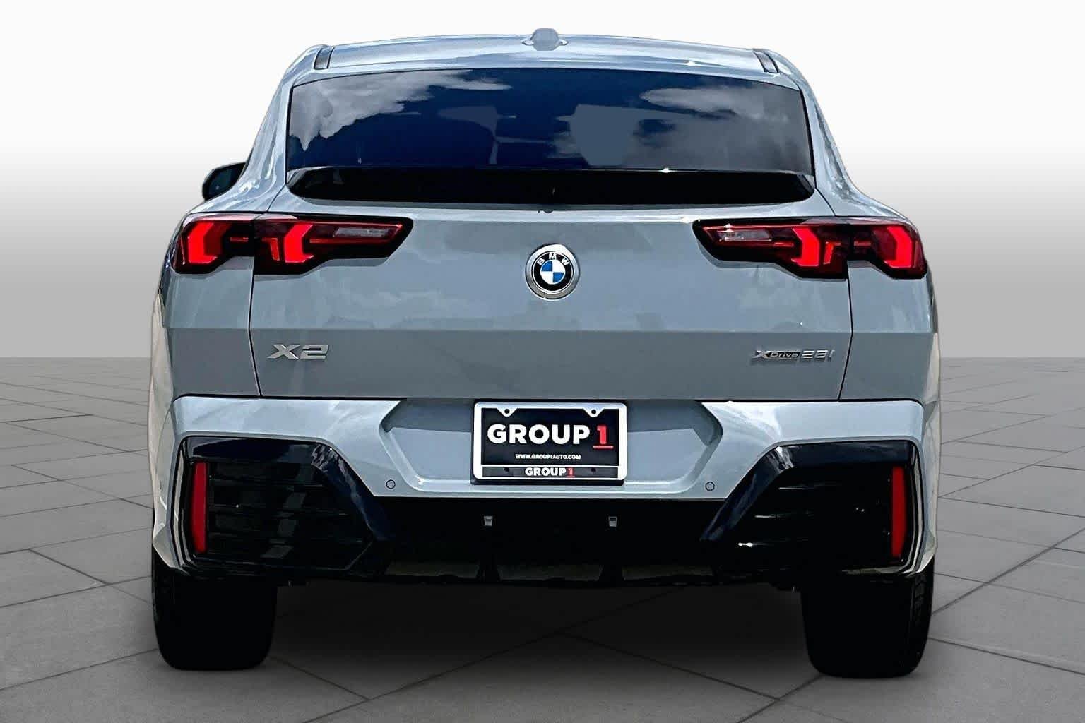 Used 2026 Brooklyn Grey Metallic BMW xDrive28i image 4