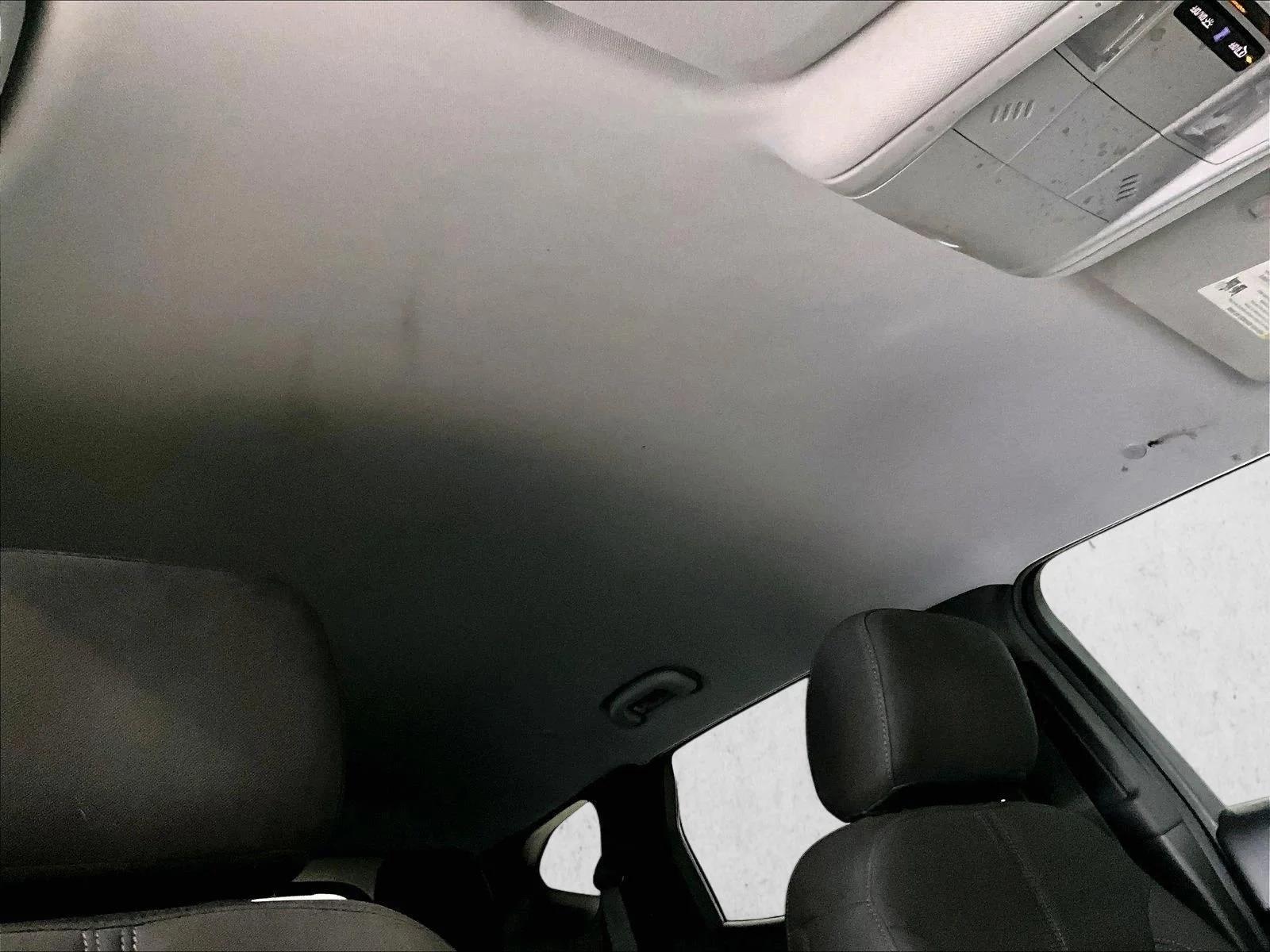 Used 2019 Silver Ice Metallic Chevrolet  image 17