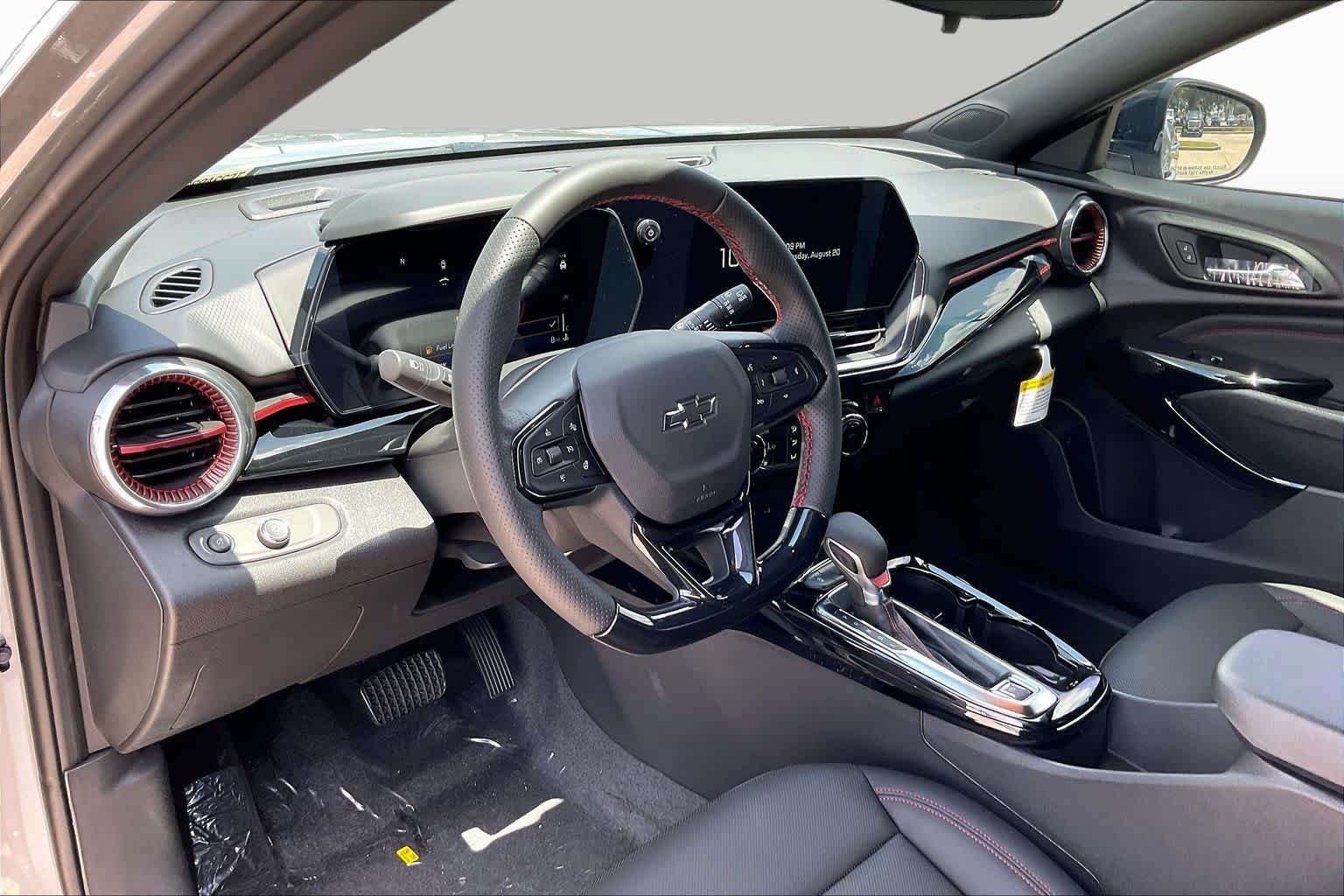2026 Chevrolet Trax RS - Photo 9