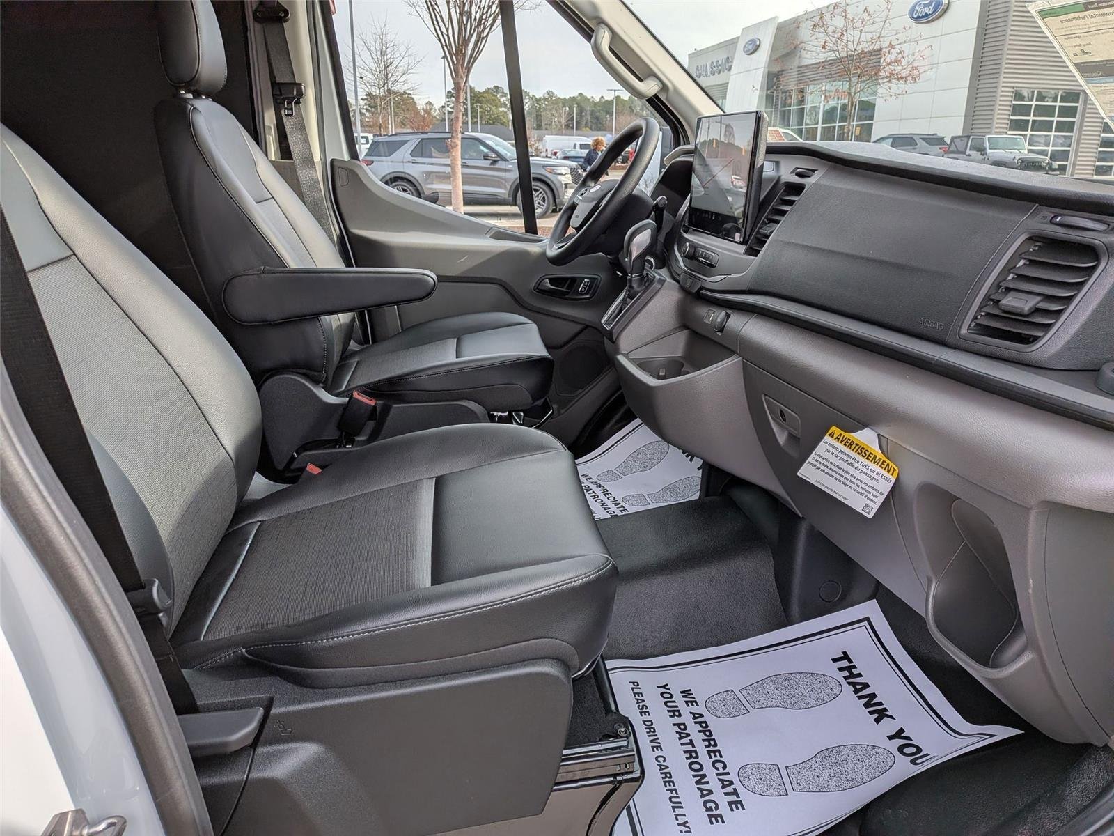 New 2026 Oxford White Ford Cargo Van image 32