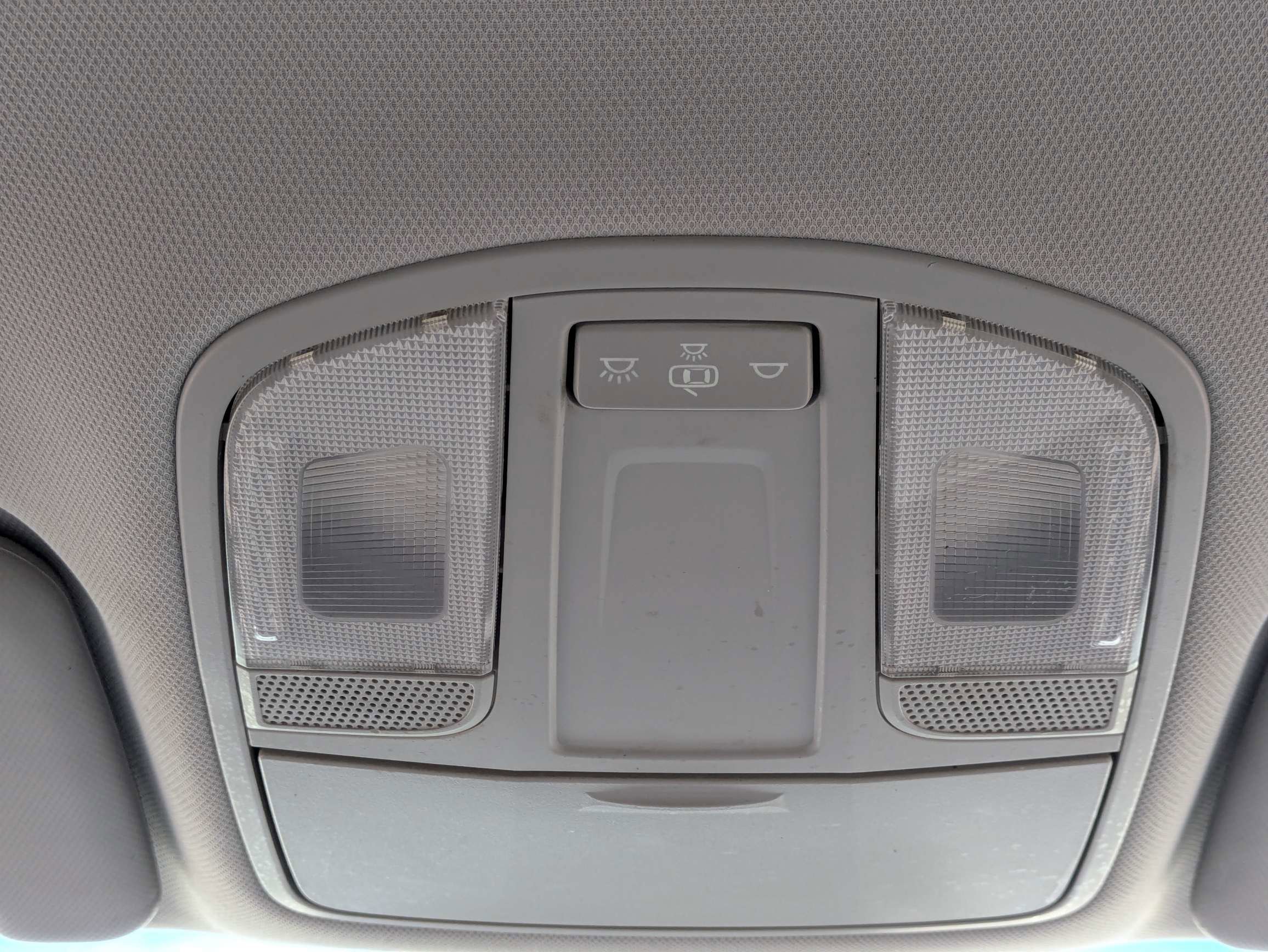 Used 2019 Black Noir Pearl Hyundai Value image 23