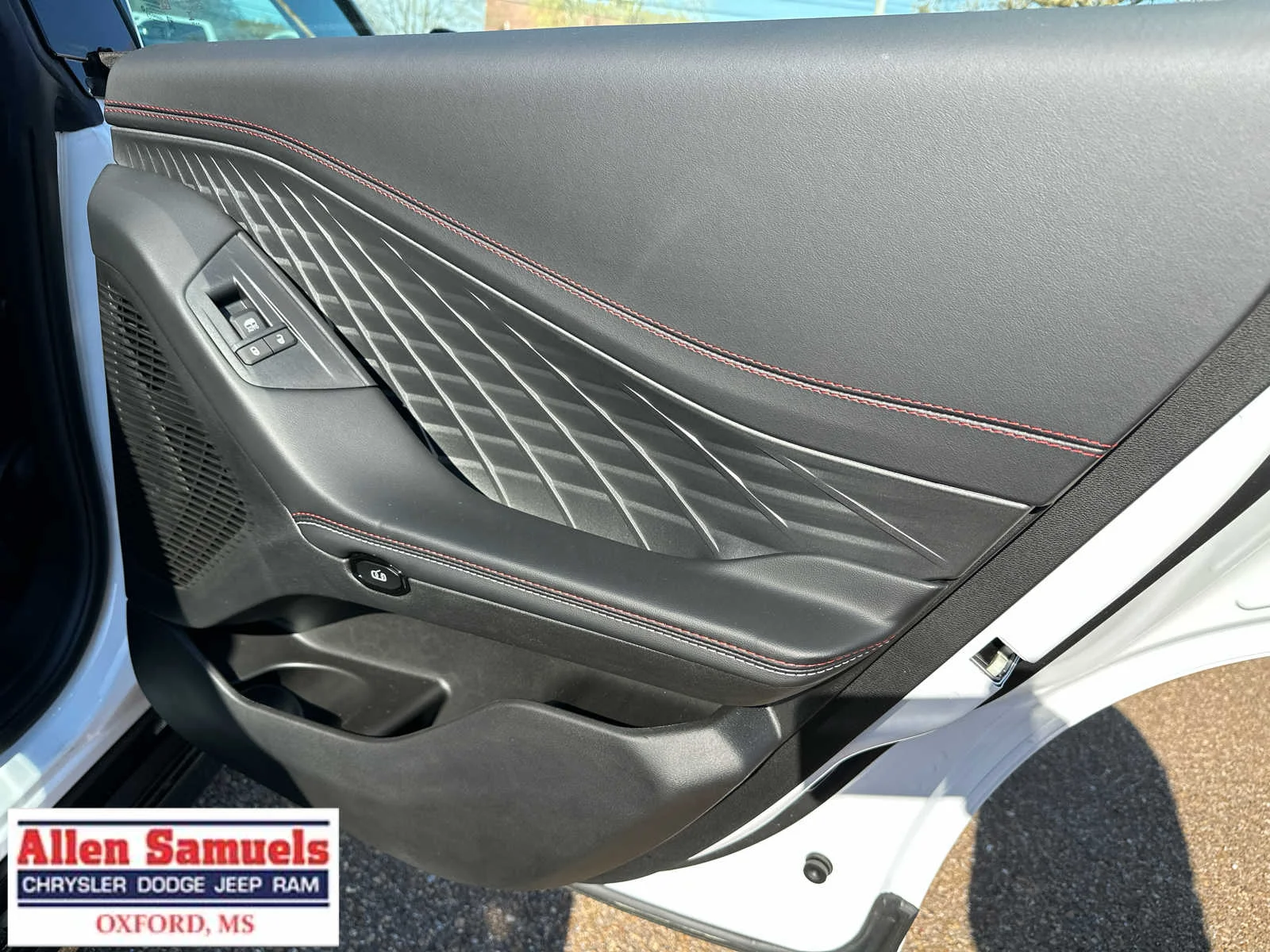 New 2026 White Knuckle Exterior Paint Dodge R/T image 36
