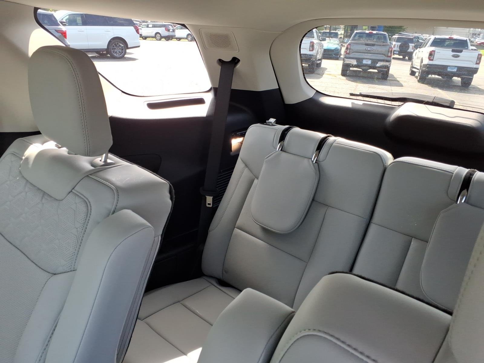 New 2026 Agate Black Metallic Ford Platinum™ image 12