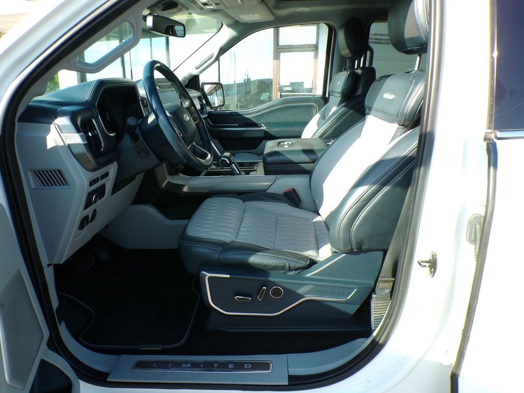 Used 2022 White Metallic Ford Limited image 11