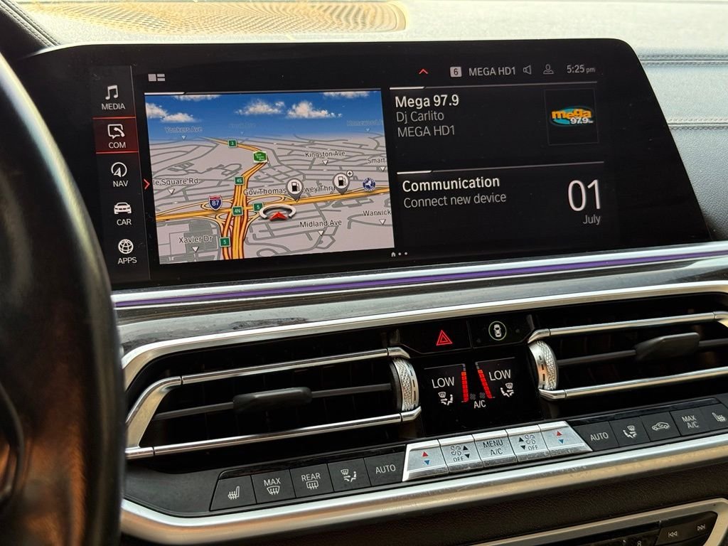 Used 2020 White BMW xDrive40i image 20