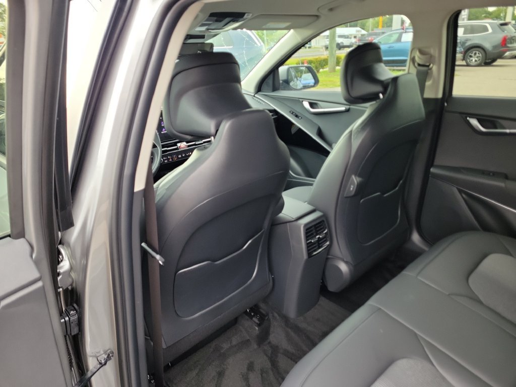 New 2026 Steel Gray Kia EX image 16