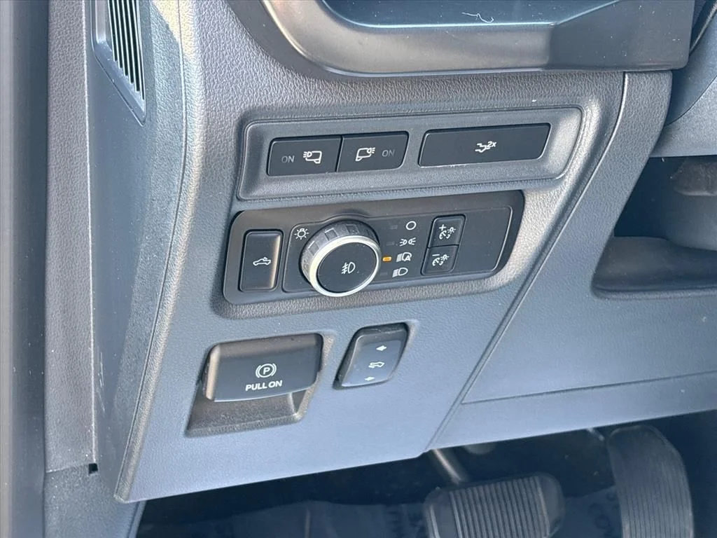 Used 2024 Black Ford XLT image 29