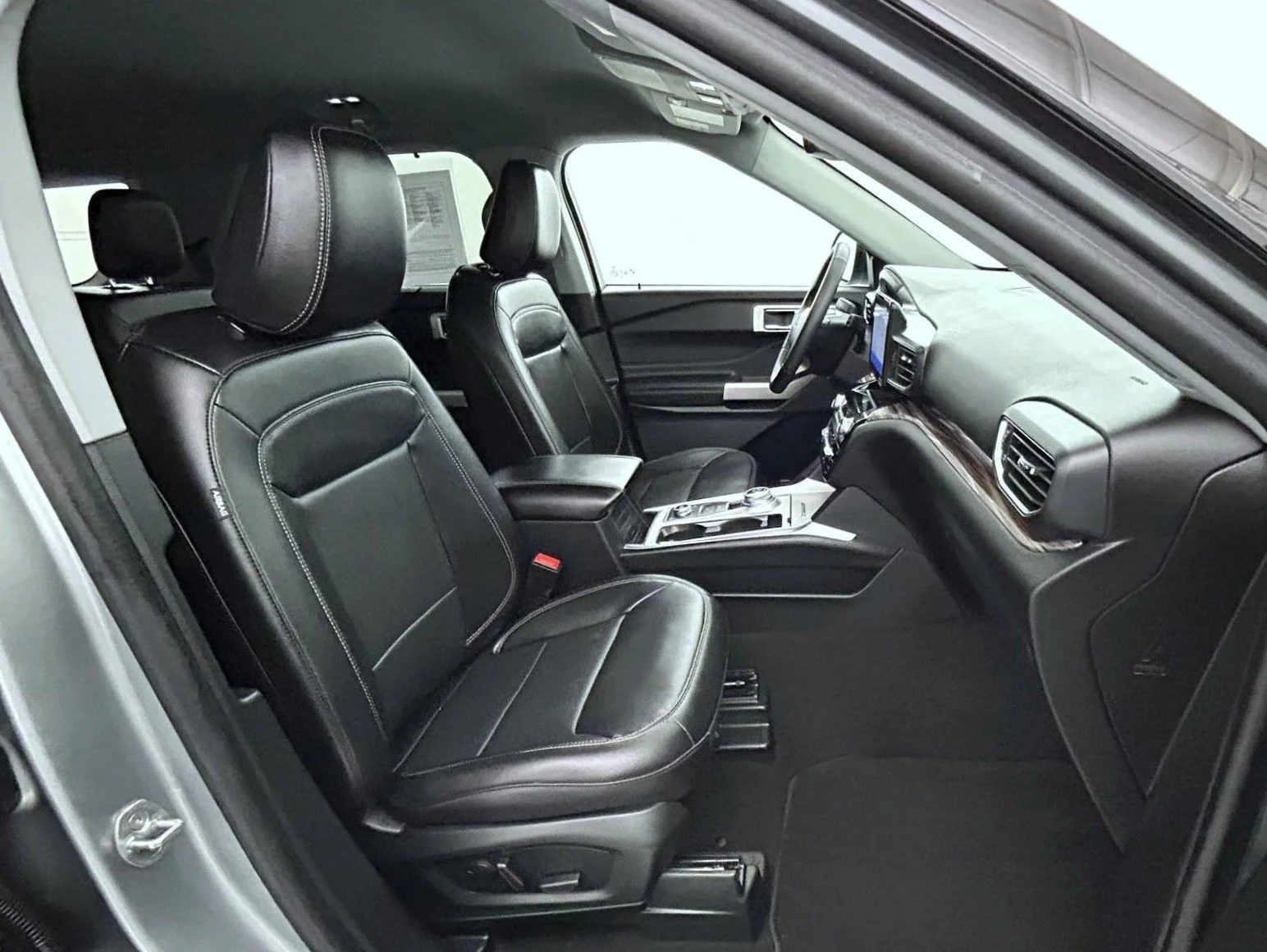Used 2024 Silver Ford Limited image 15