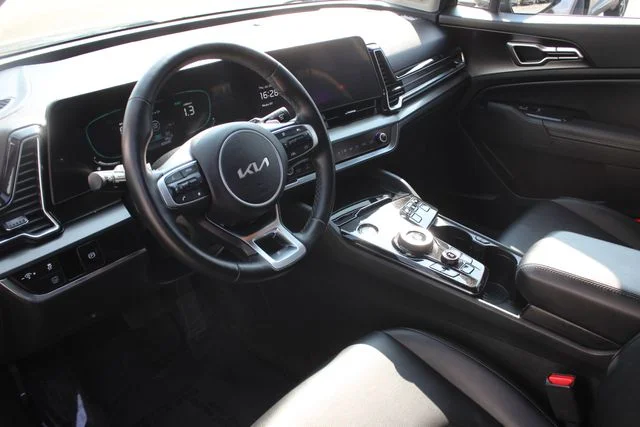Used 2023 Gray Kia EX image 3