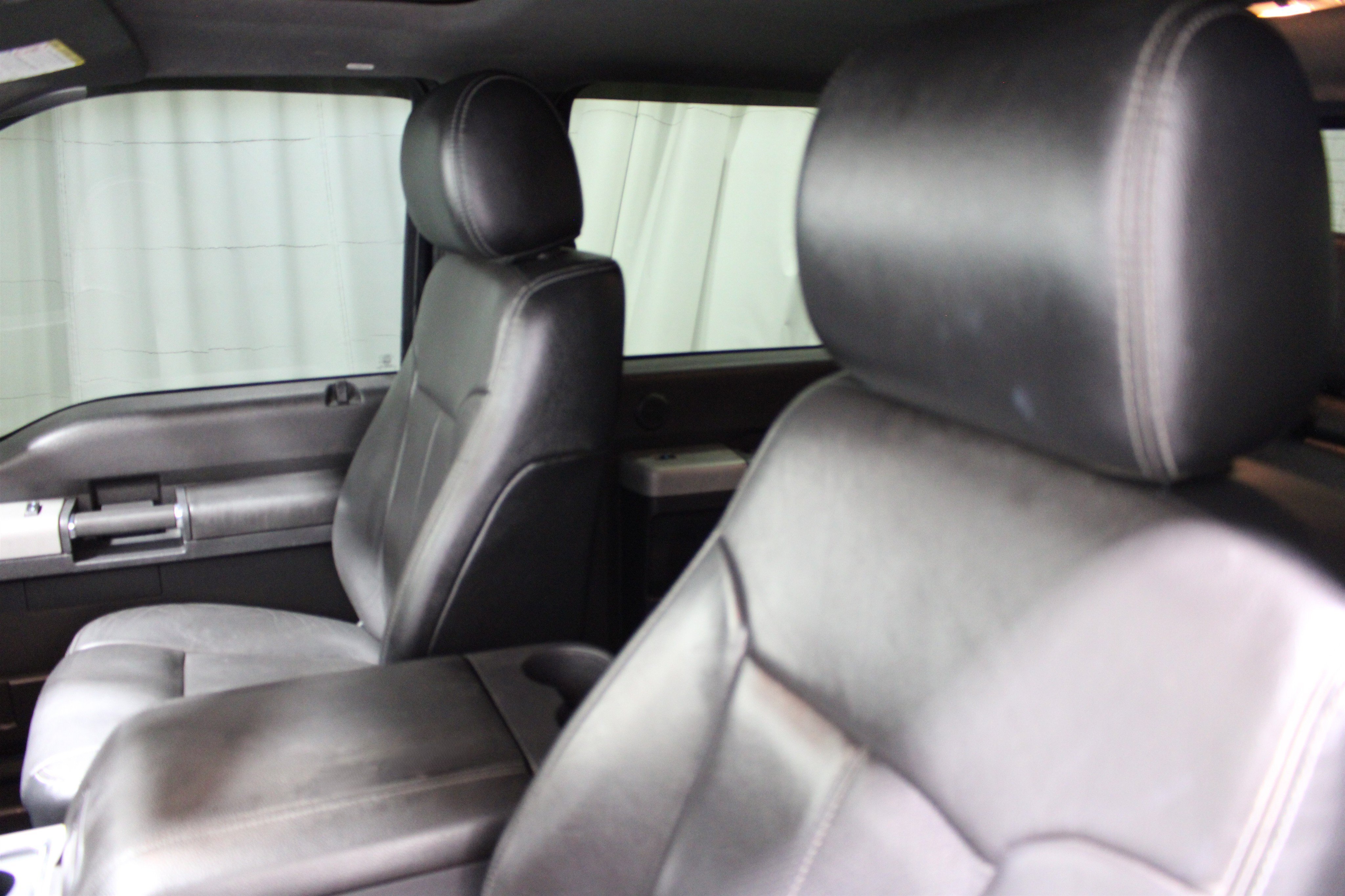 Used 2016 Shadow Black Ford Lariat image 4