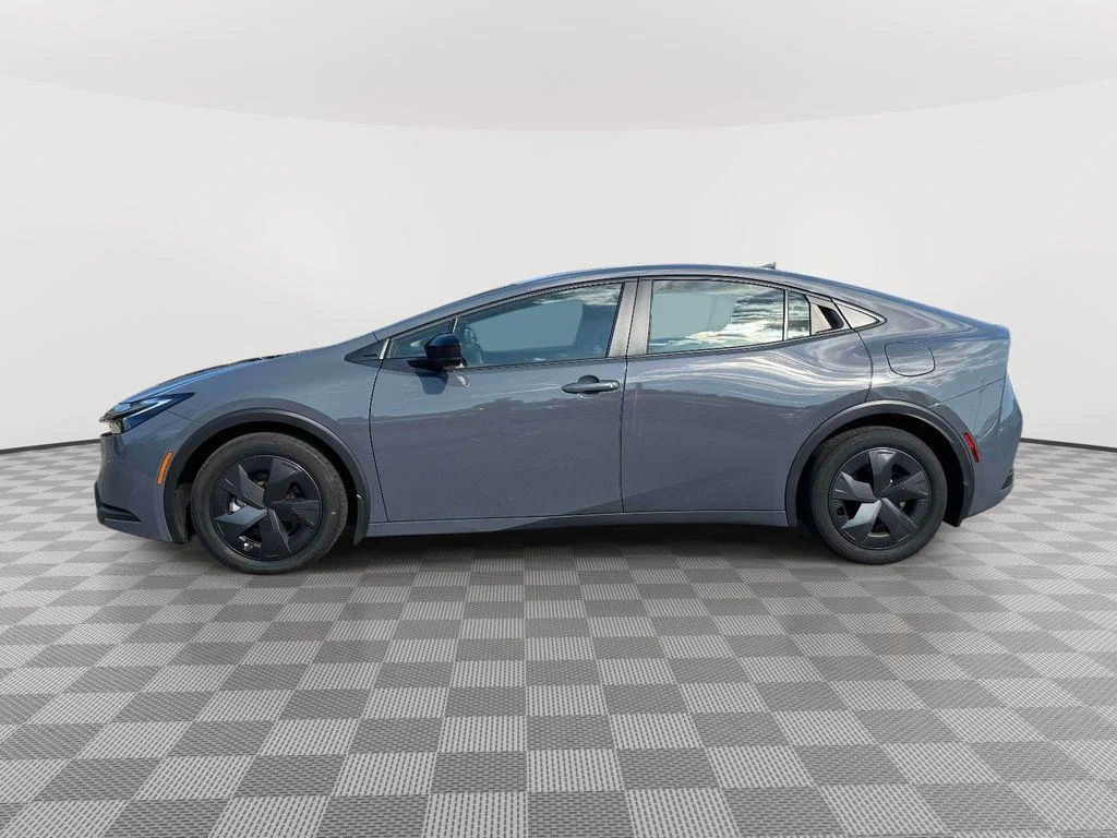 Used 2026 Guardian Gray Toyota SE image 4