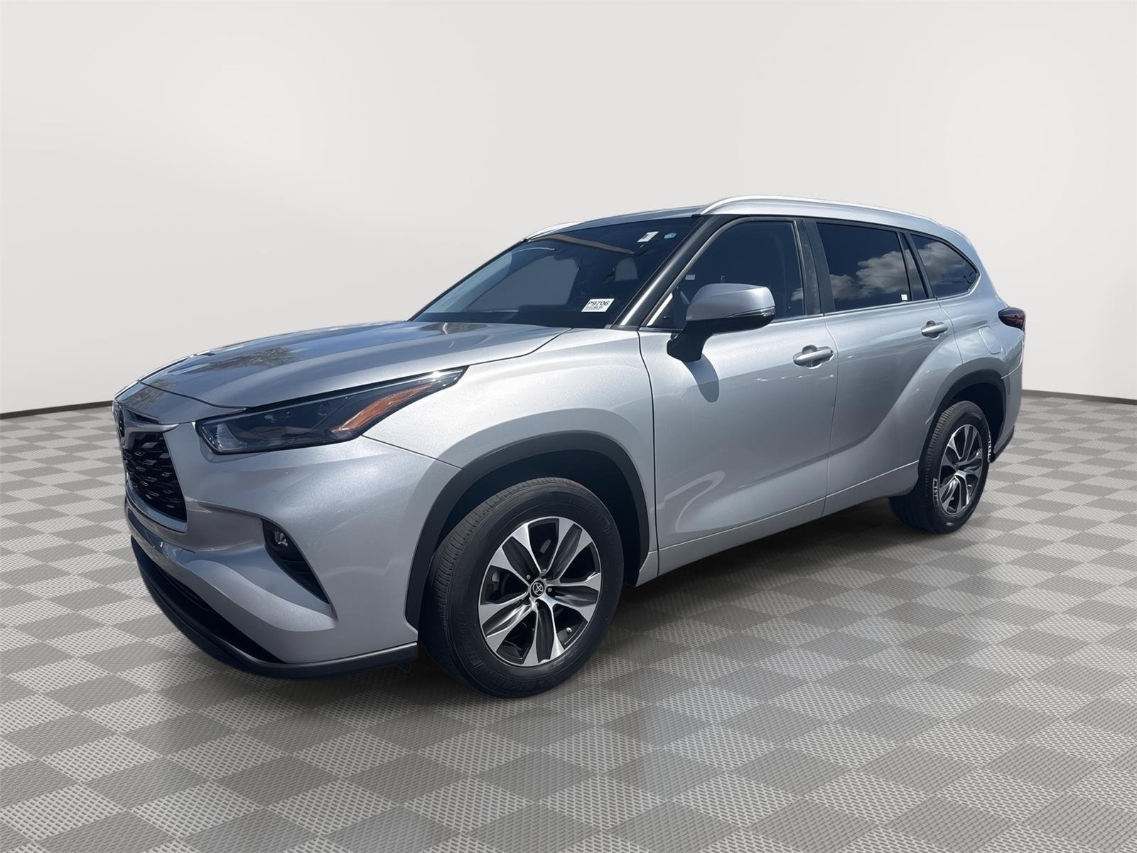 Used 2023 Celestial Silver Metallic Toyota XLE image 1