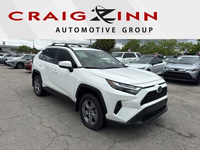 2025 Toyota RAV4 Hybrid XLE