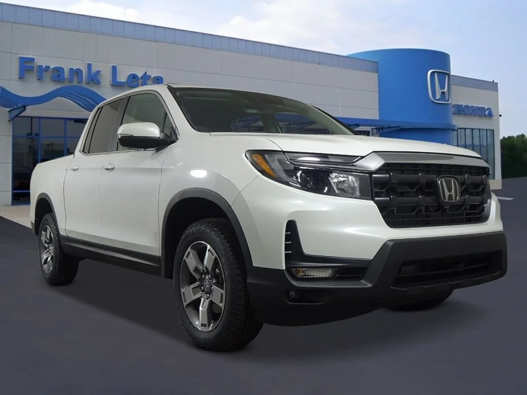 New 2026 Platinum White Pearl Honda RTL image 7