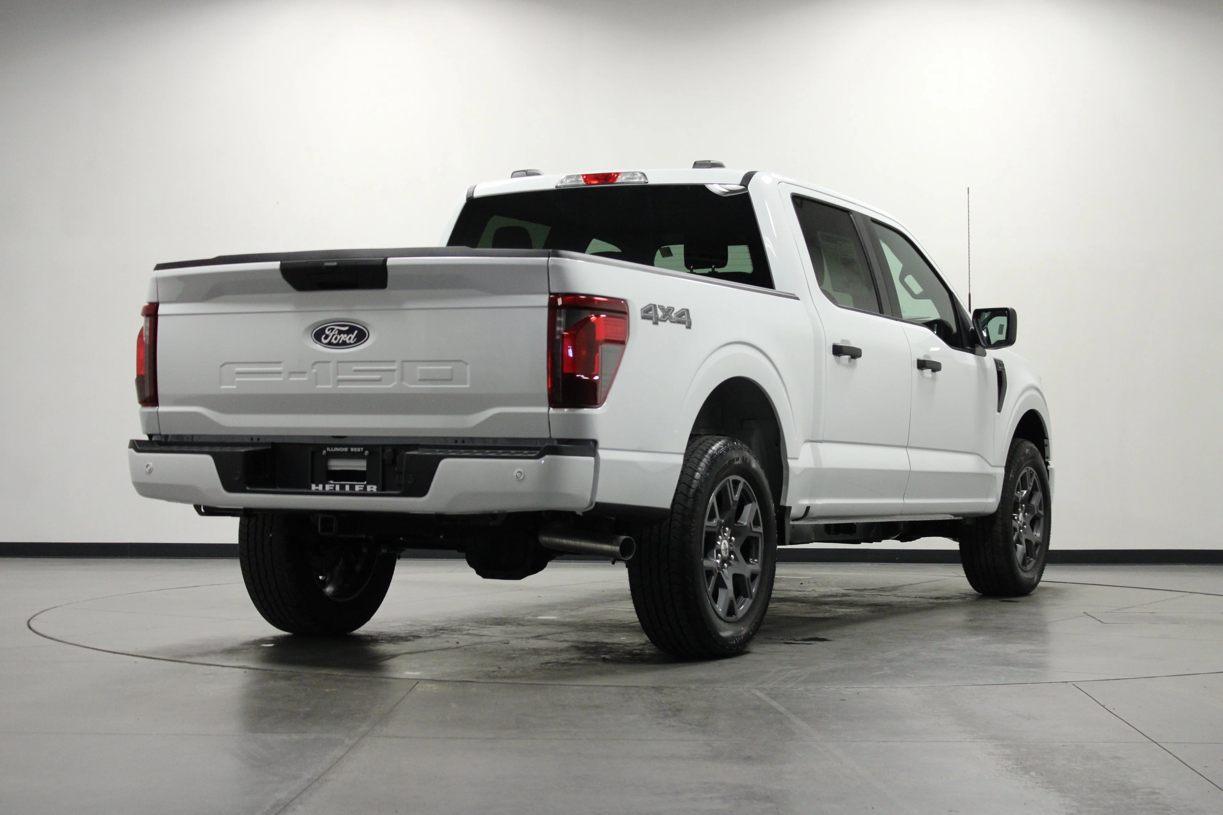 New 2026 Oxford White Ford STX image 4