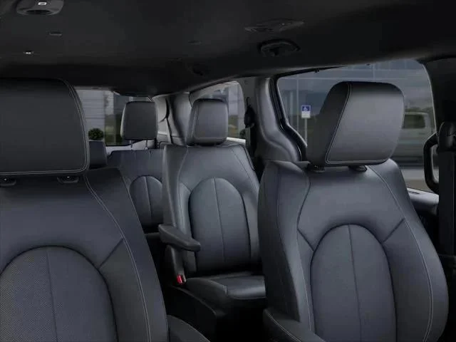 2026 Chrysler Voyager LX - Photo 78