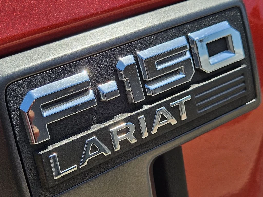 Used 2023 Red Ford Lariat image 13