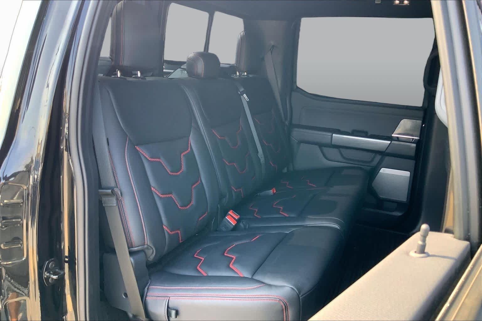 Used 2022 Agate Black Ford XLT image 18