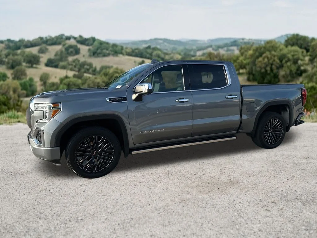 Used 2022 Gray GMC Denali image 4