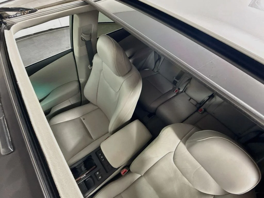 Used 2012 Tungsten Pearl Lexus Base image 20