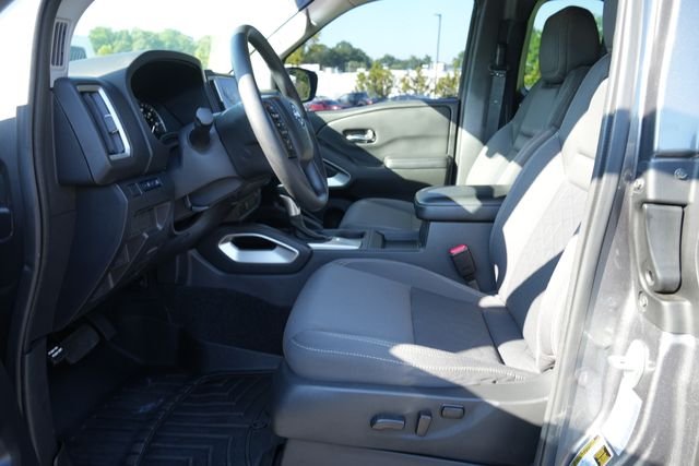 Used 2025 Gray Nissan SV image 16