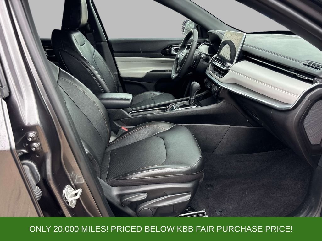 Used 2023 Gray Jeep Limited image 15