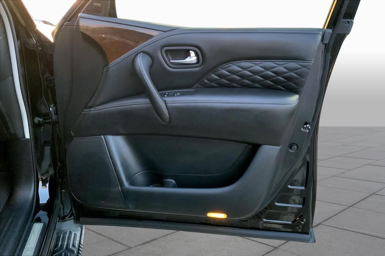 Used 2018 Black Obsidian INFINITI  image 20