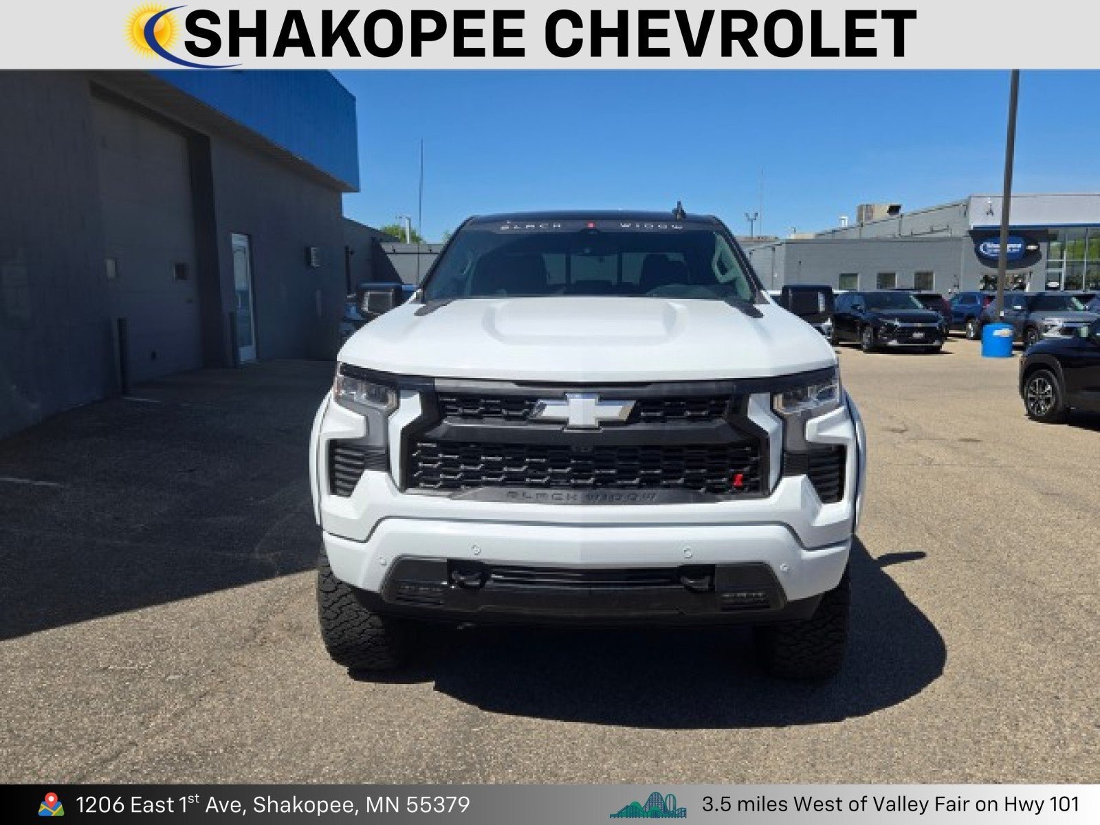 New 2026 Summit White Chevrolet RST (Black Widow Edition)  image 29