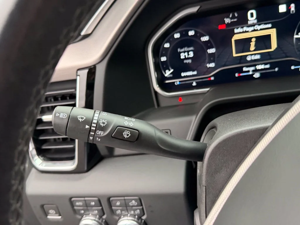 Used 2022 ONYX BLACK GMC Denali image 33