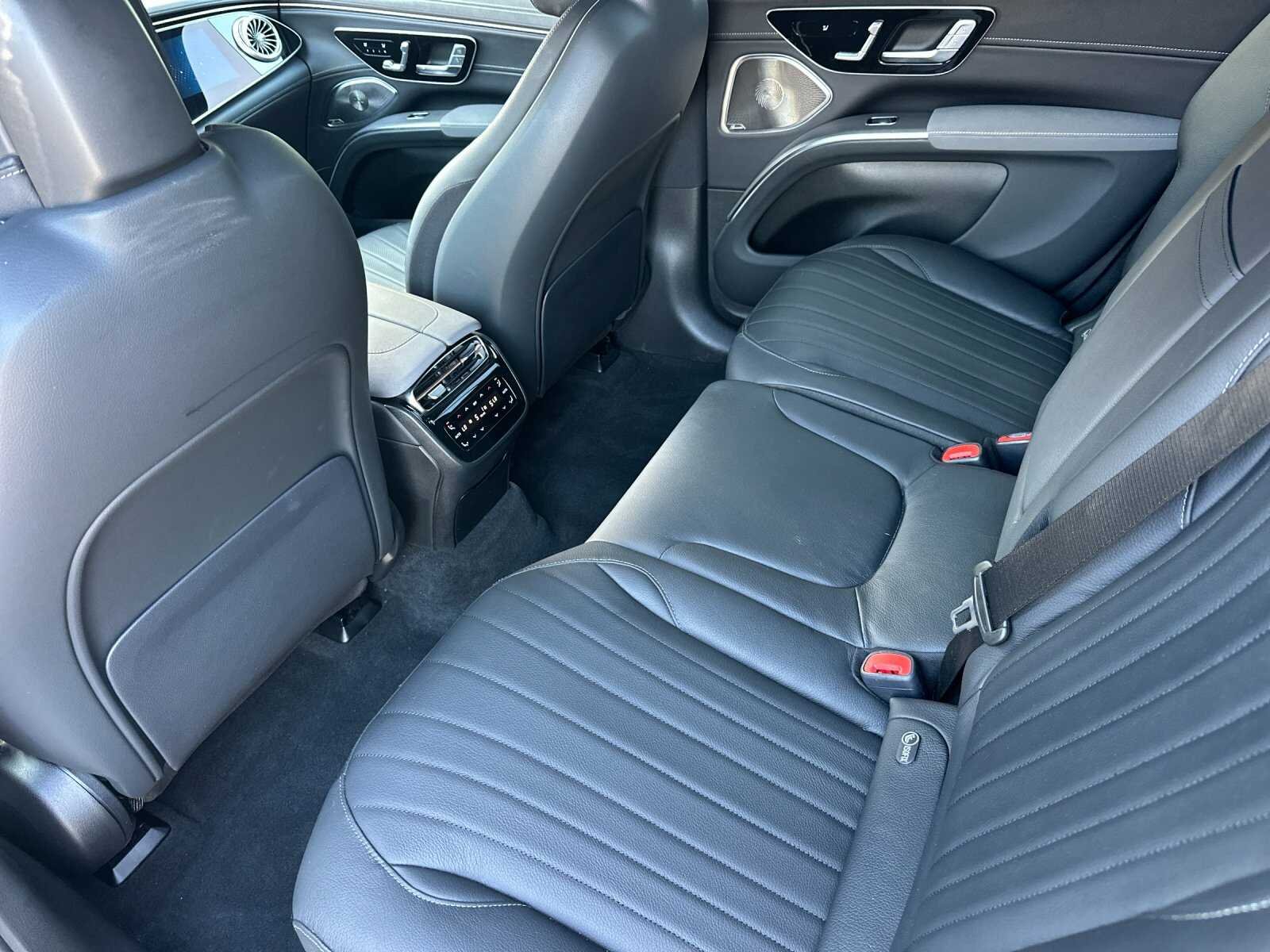Used 2023 Gray Mercedes-Benz 580 4D Sport Utility 4MATIC® image 14