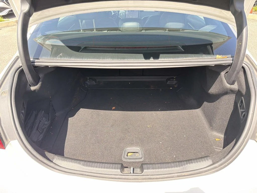 Used 2022 White Mercedes-Benz C 300 image 8