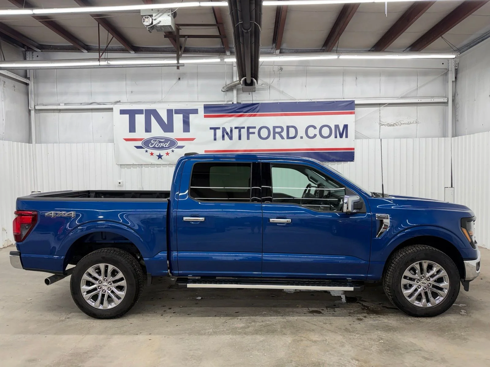 Used 2024 Blue Metallic Ford XLT image 1