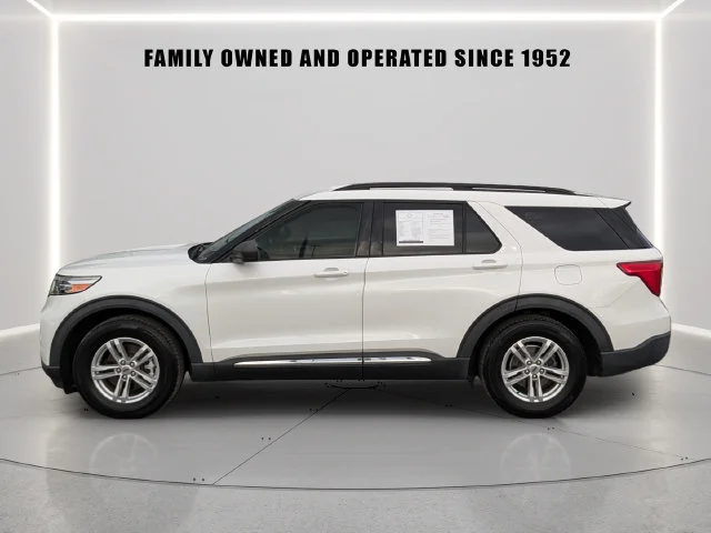 Used 2022 White Ford XLT image 3
