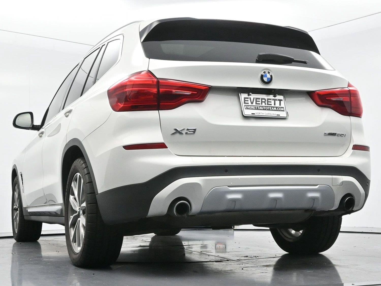 Used 2019 Alpine White BMW sDrive30i image 45