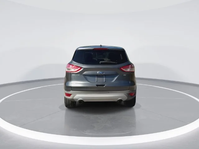 Used 2015  Ford SE image 9
