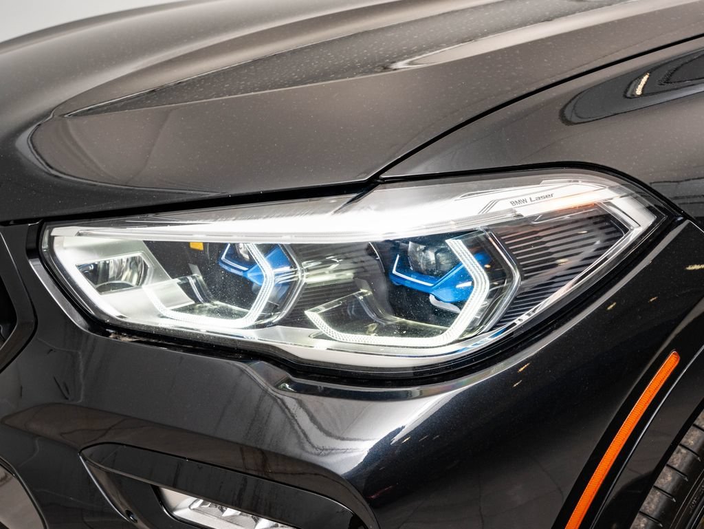 Used 2021 Black Sapphire Metallic BMW M50i image 15