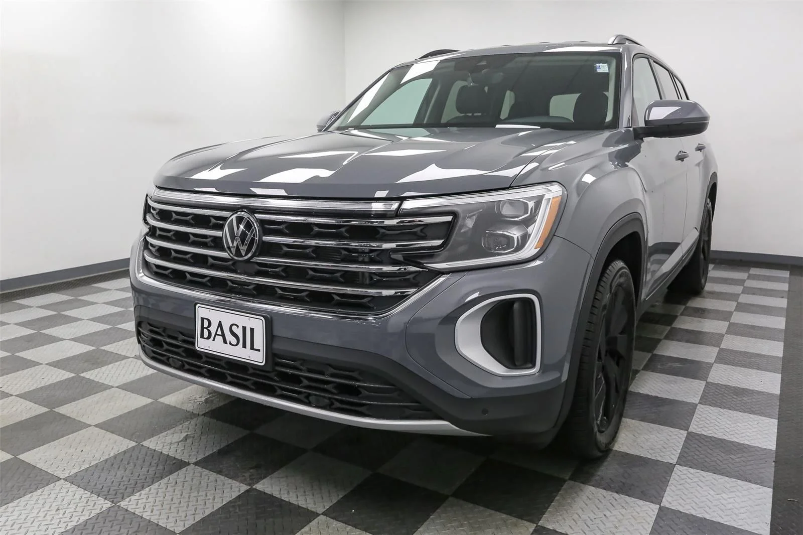 New 2026 Pure Gray Volkswagen 2.0T SE w/Technology image 4