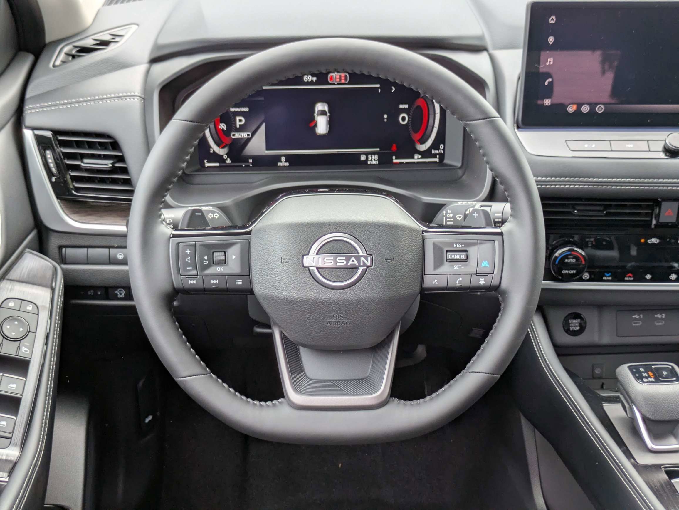 New 2026 White Nissan Platinum image 9