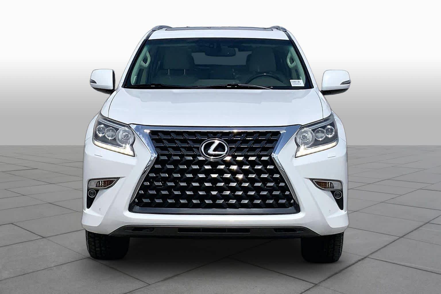 Used 2014 Starfire Pearl Lexus  image 4