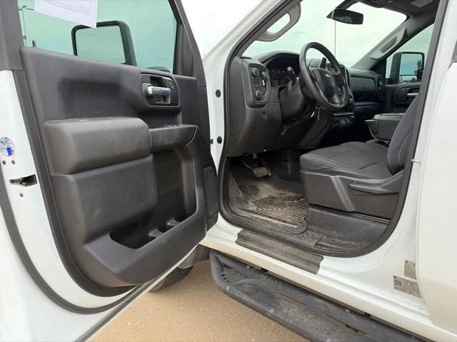 Used 2021 Summit White Chevrolet Custom image 10