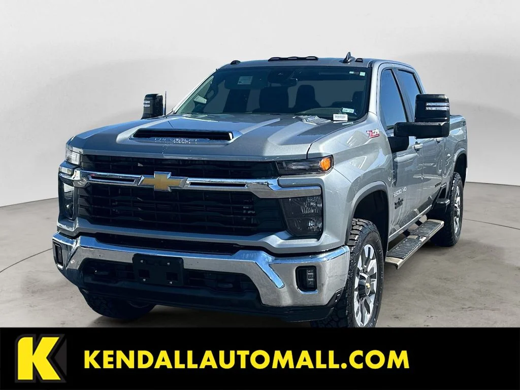 2024 Chevrolet Silverado HD LT 4WD Crew Cab Standard Box's photo