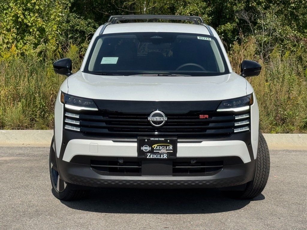 New 2026 White Nissan SR image 2