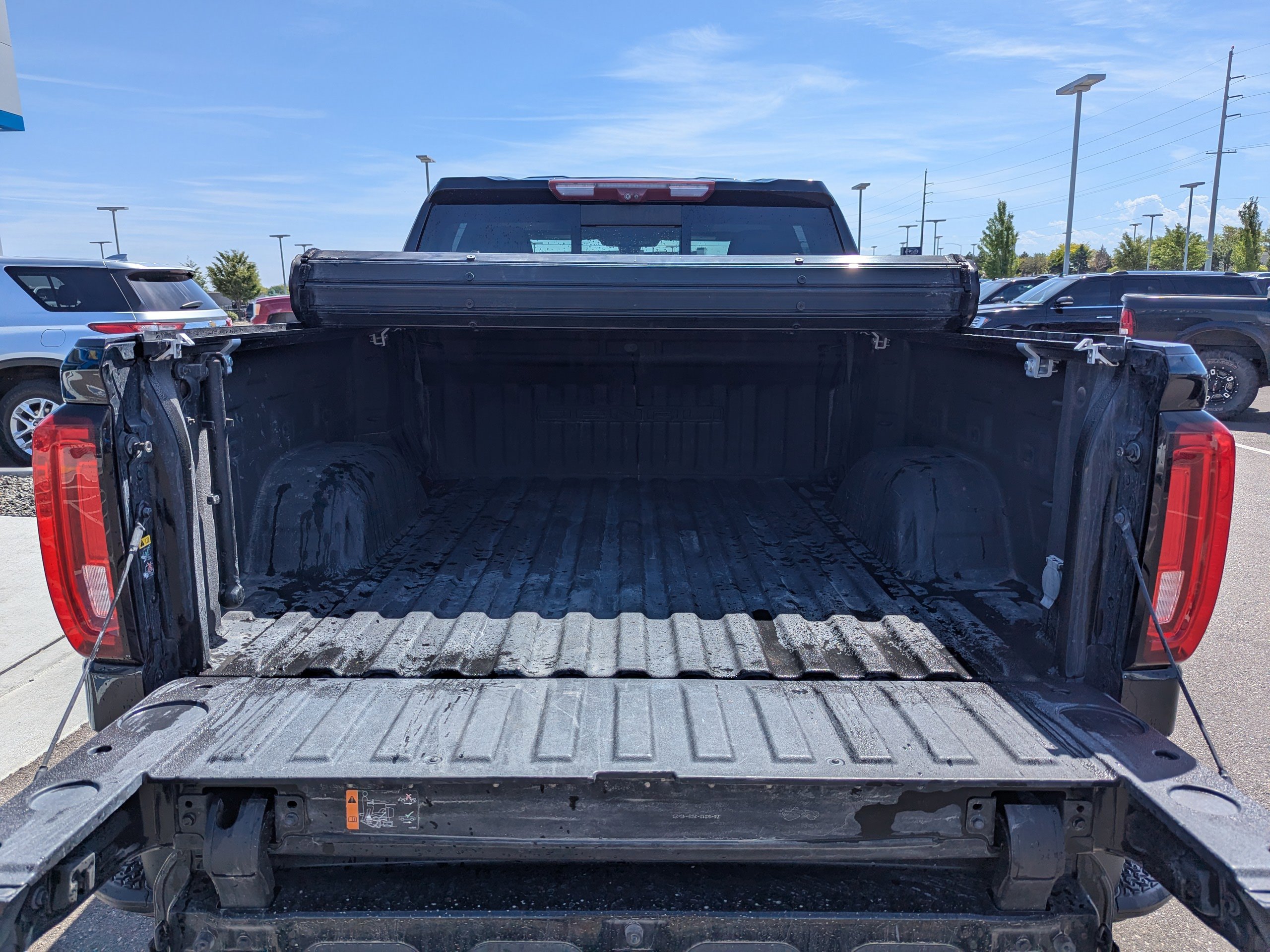 Used 2021 Black GMC Denali image 39